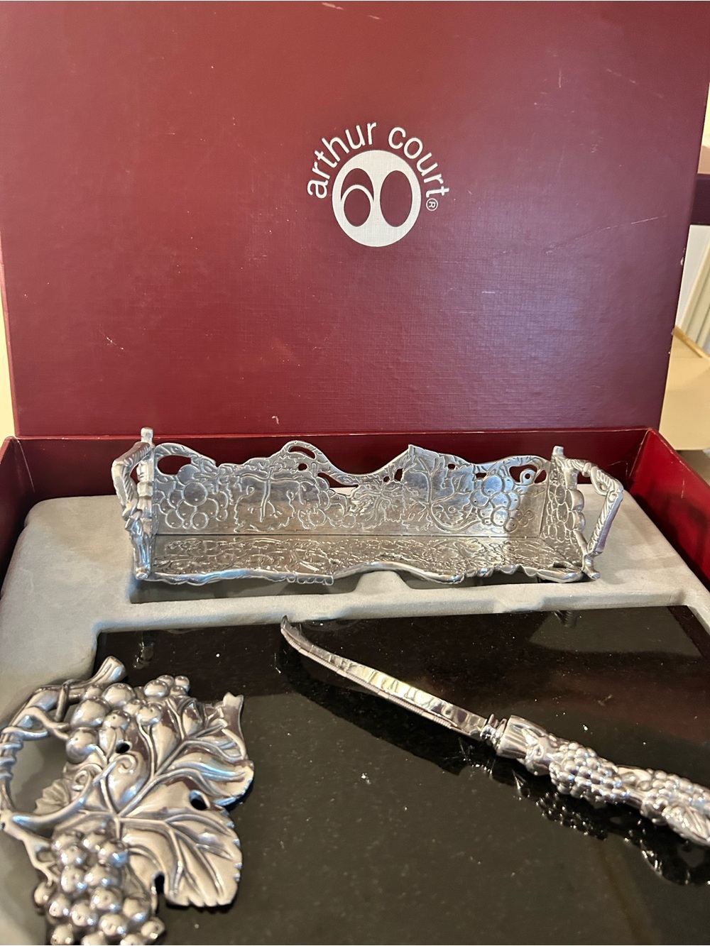 Arthur Court Silver Grape Motif marble cheeseboard, knife and cracker tray set